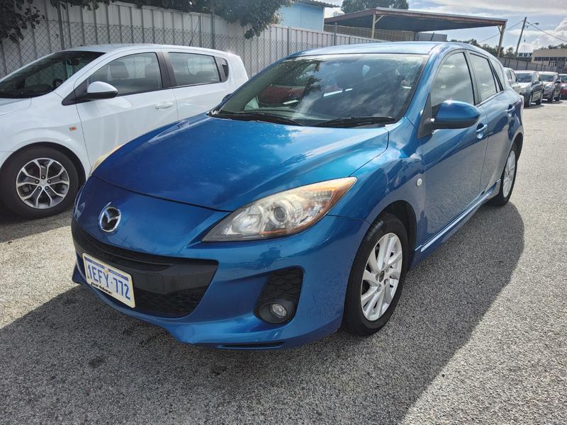 2013 Mazda MAZDA3 MAXX SPORT $7999 photo 3