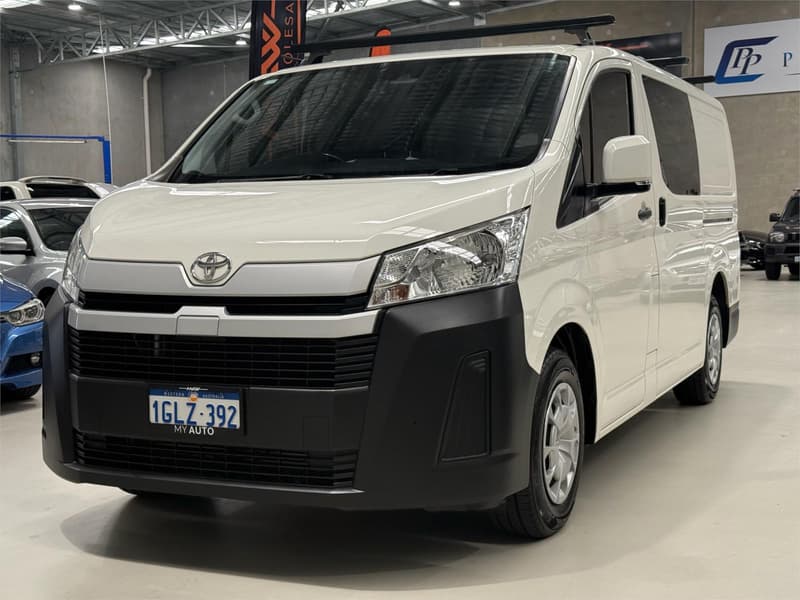 2021 Toyota Hiace LWB GDH300R photo 3