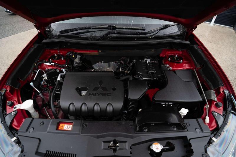 2018 Mitsubishi Outlander LS ZL photo 5