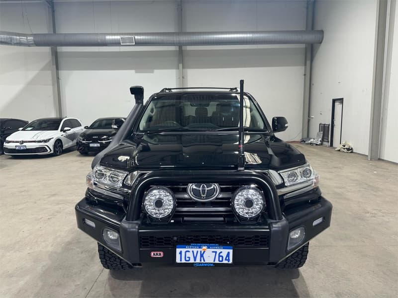2019 Toyota Landcruiser VX VDJ200R photo 2