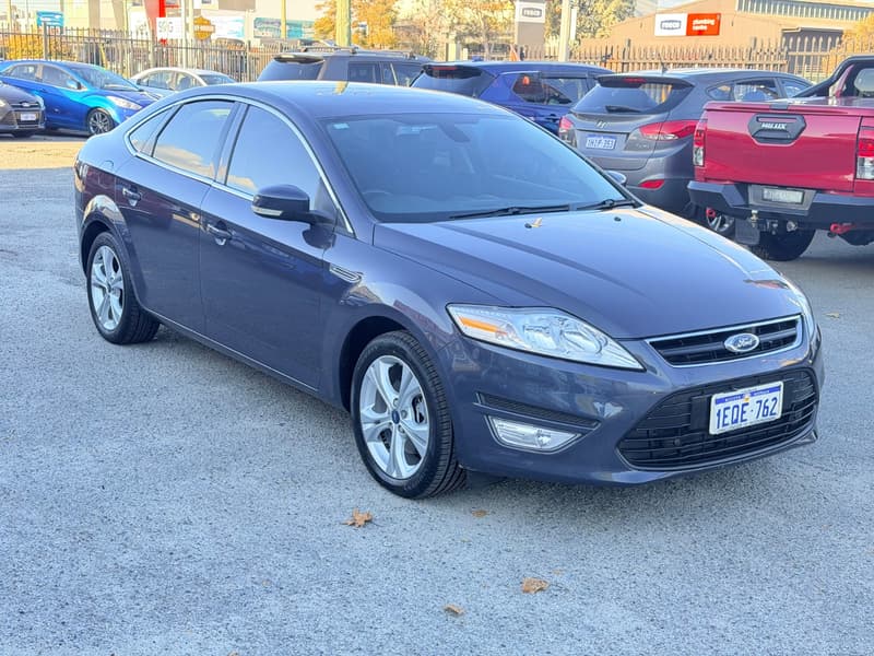 2014 Ford MONDEO ZETEC photo 2