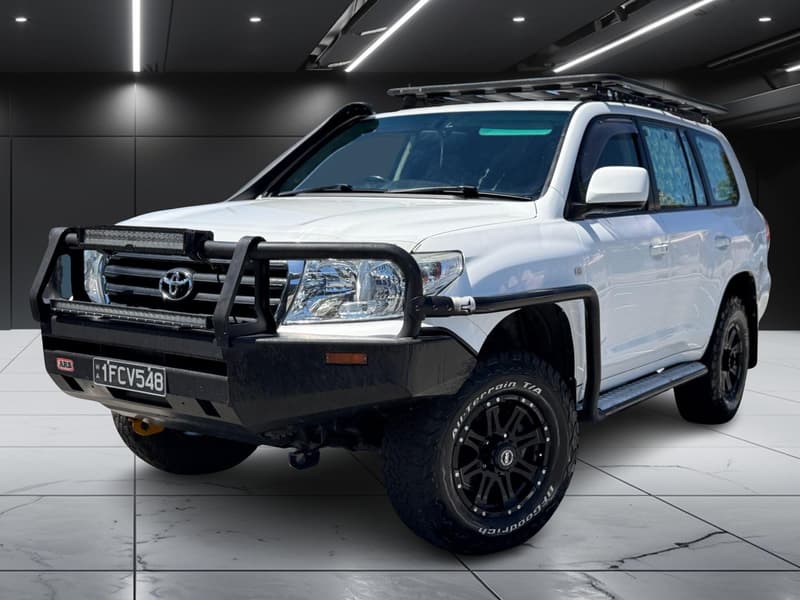 2009 Toyota Landcruiser GXL VDJ200R photo 2