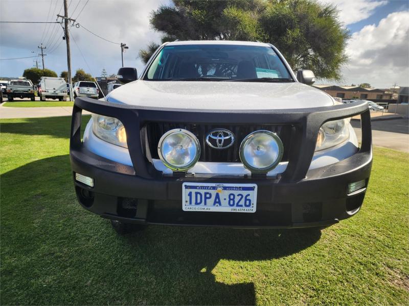 2011 Toyota Landcruiser PRADO GX (4x4) KDJ150R photo 2