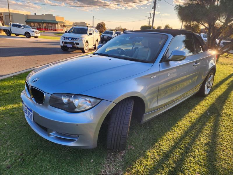 2011 BMW 1 18d E88 MY11 photo 4