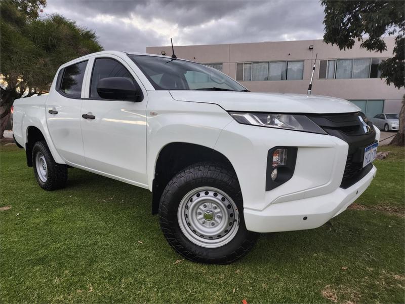 2019 Mitsubishi Triton GLX (4x4) MR MY20 4X4 — primary photo