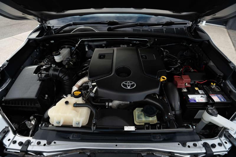 2015 Toyota Hilux SR5 GUN126R 4X4 photo 4