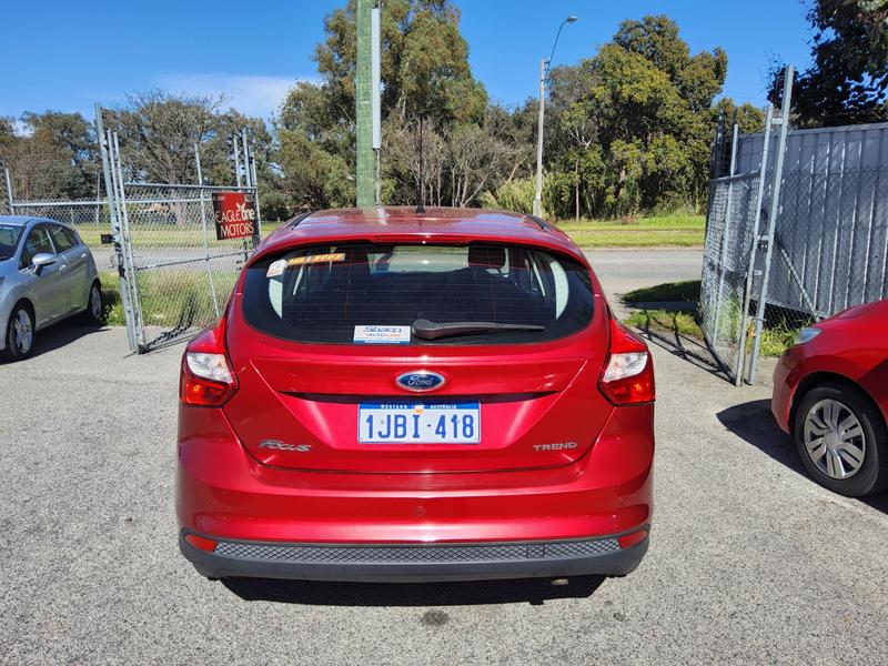 2012 Ford FOCUS TREND photo 5