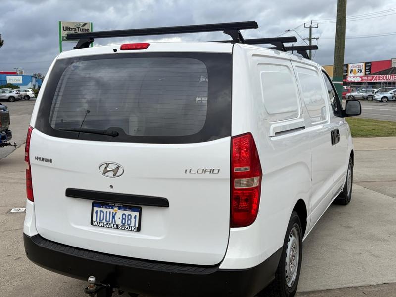2011 Hyundai iLoad TQ-V photo 4