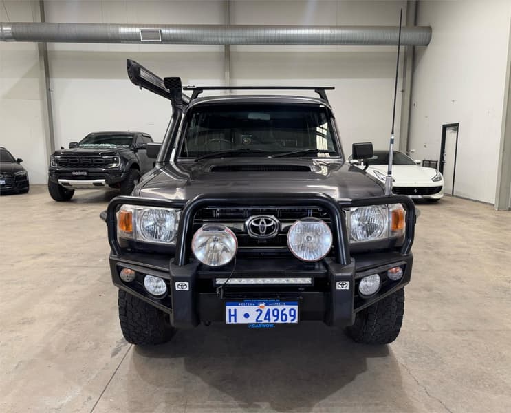 2015 Toyota Landcruiser GXL VDJ79R 4X4 photo 2