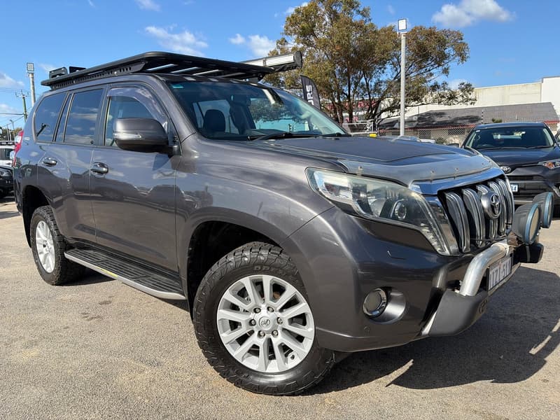 2016 Toyota Landcruiser GX VDJ200R — primary photo