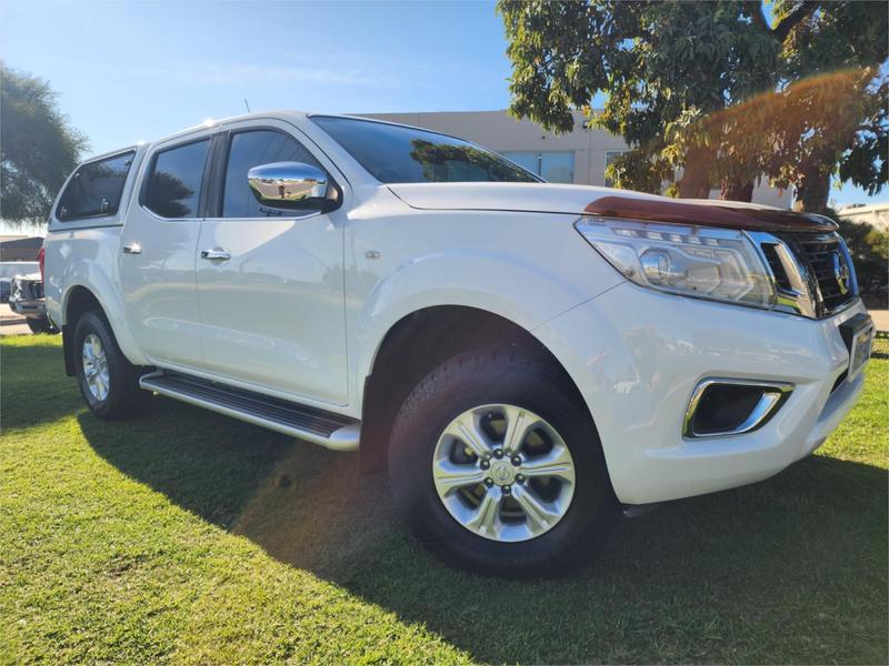 2017 Nissan Navara ST (4x4) D23 SERIES II 4X4 — primary photo