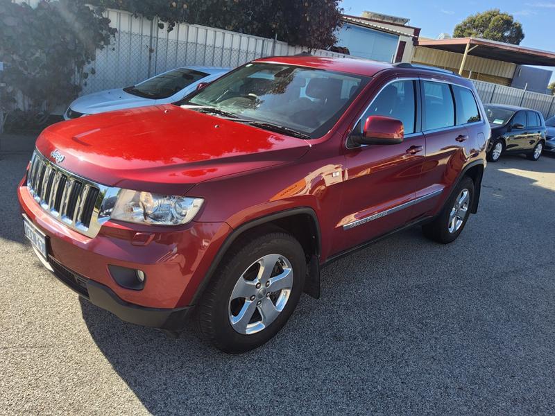 2012 Jeep GRAND CHEROKEE LAREDO (4x4) 3 YEAR WARRANTY photo 3