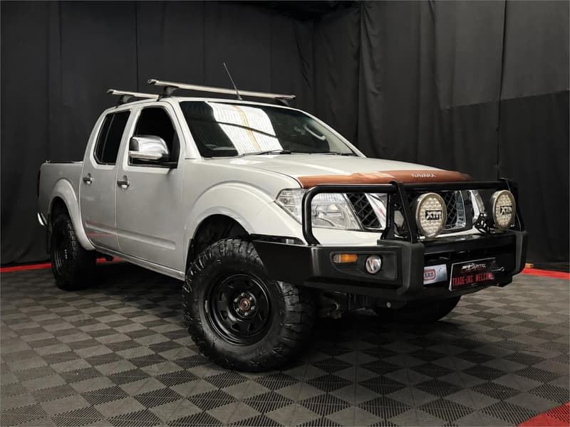 2011 Nissan Navara ST-X (4x4) D40 4X4 photo 3