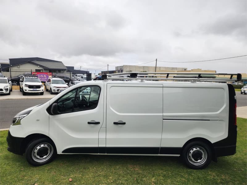 2022 Renault Trafic L2 LWB PRO X82 MY23 photo 5