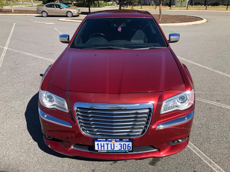 2012 Chrysler 300 C Luxury LX photo 5