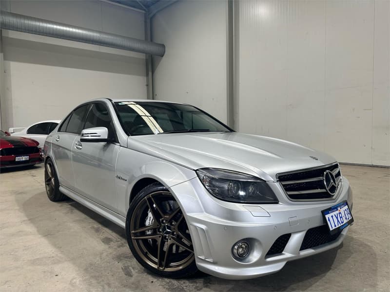 2009 Mercedes-Benz C-Class C63 AMG W204 photo 3