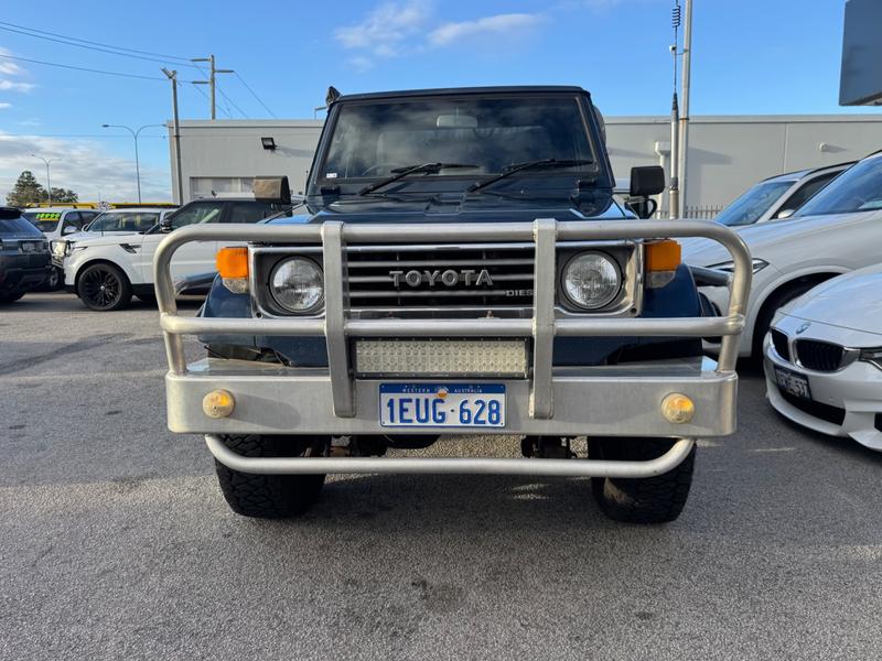1995 Toyota LANDCRUISER (4x4) photo 5