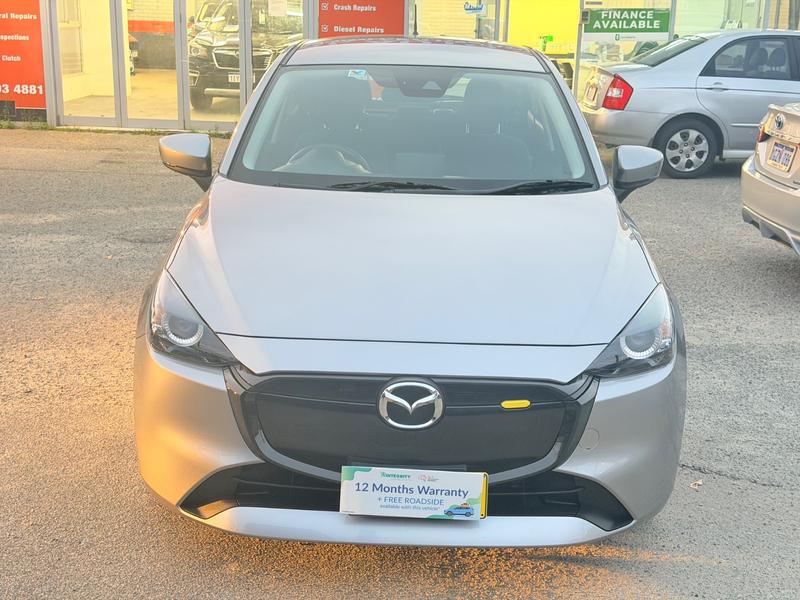 2024 Mazda MAZDA2 G15 PURE photo 2