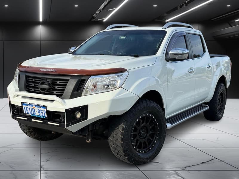 2015 Nissan Navara ST-X D23 4X4 photo 2