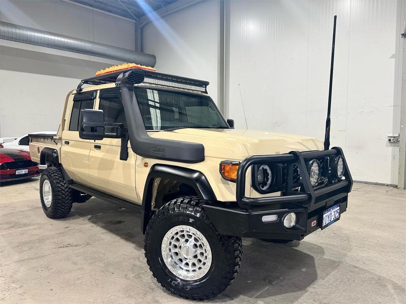 2020 Toyota Landcruiser Workmate VDJ79R 4X4 photo 3