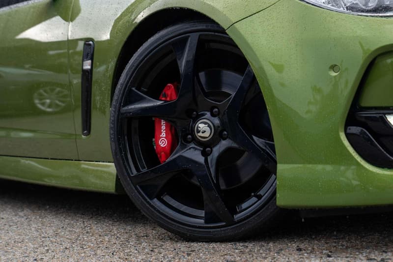 2016 Holden Commodore SS V Redline VF Series II photo 2