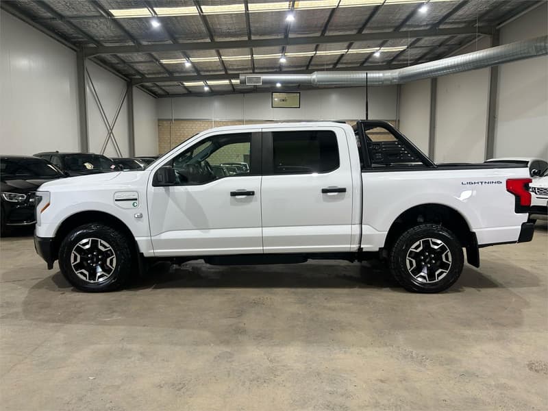 2024 Ford F150 LIGHTNING PRO STD STD TOW 14th GEN photo 4