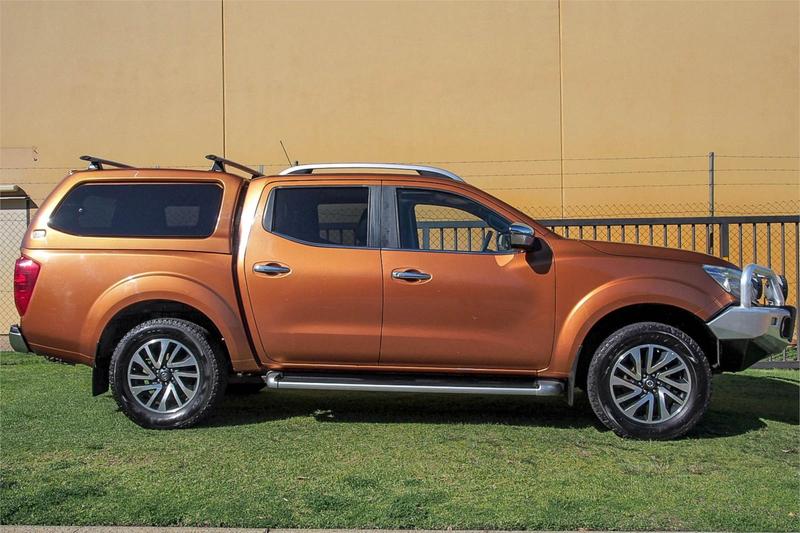 2015 Nissan Navara ST-X (4x4) NP300 D23 4X4 photo 3