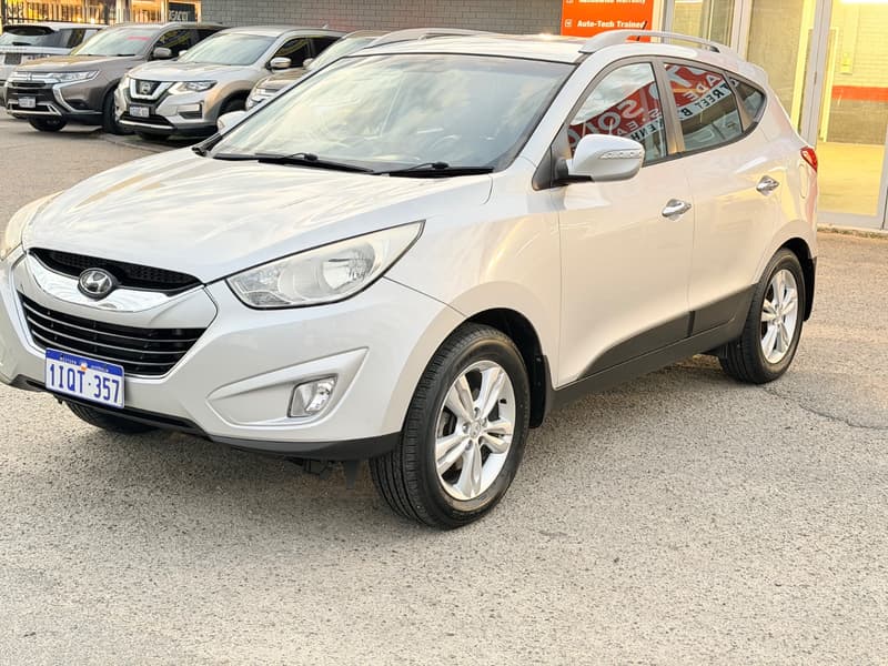 2011 Hyundai iX35 ELITE (AWD) — primary photo