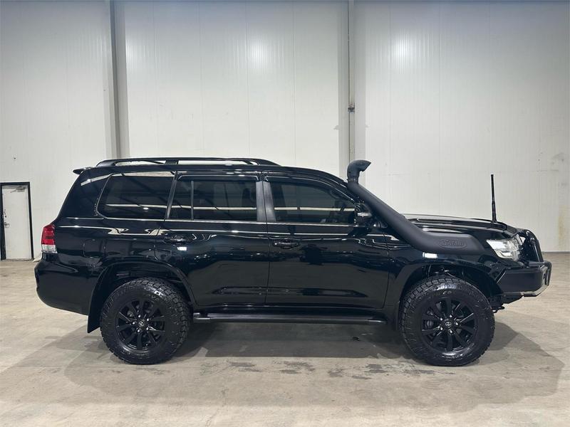 2019 Toyota Landcruiser VX VDJ200R photo 4