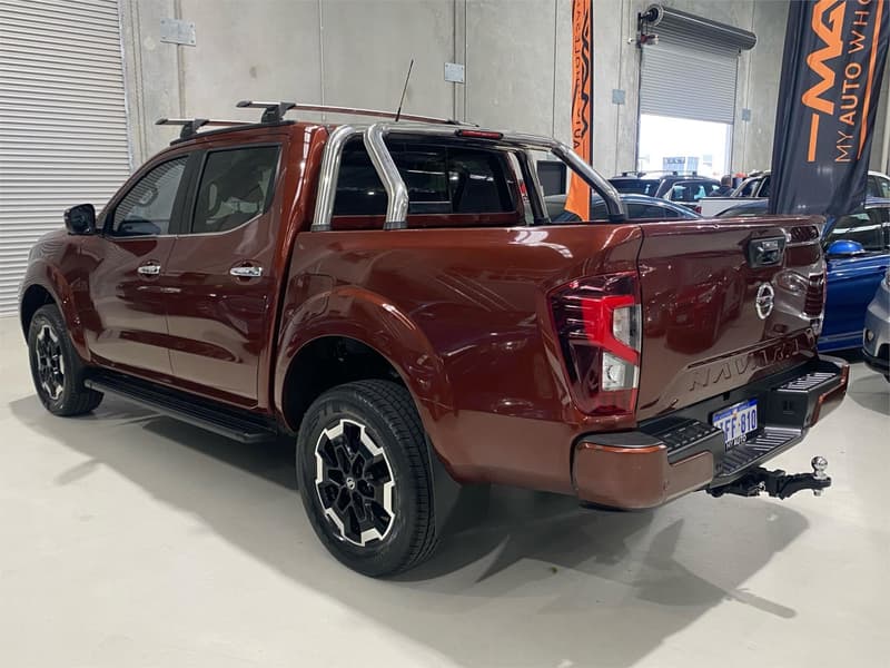 2021 Nissan Navara ST-X (4x4) LEATHER/NO SUNROOF D23 MY21 4X4 photo 5