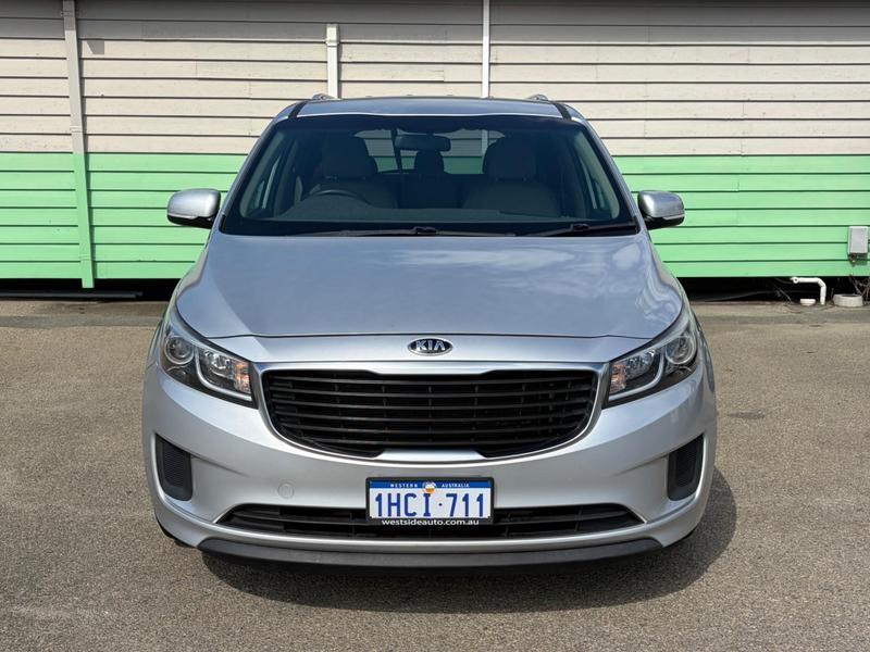 2017 Kia Carnival S YP photo 2