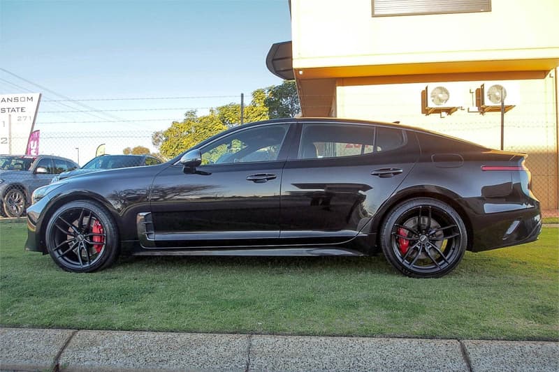 2020 Kia Stinger GT (BLACK LEATHER) CK MY20 photo 4