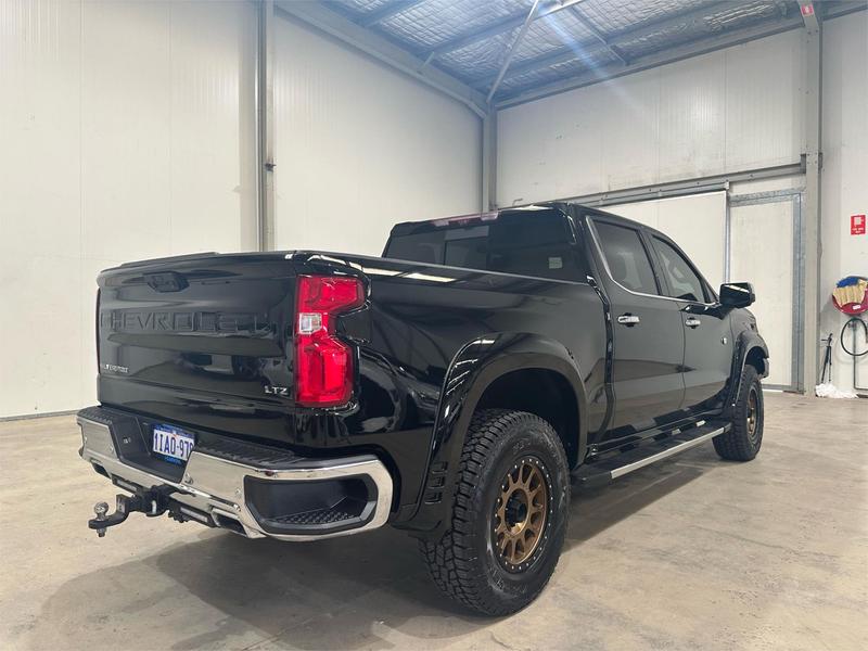 2023 Chevrolet Silverado 1500 LTZ Premium W/Tech Pack T1 4X4 photo 5