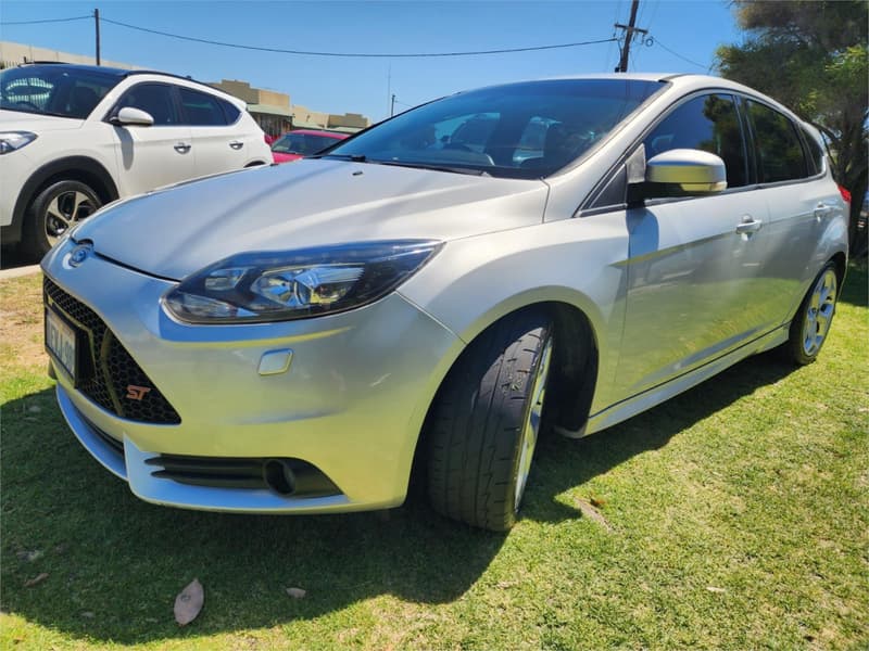 2013 Ford Focus ST LW MKII photo 4