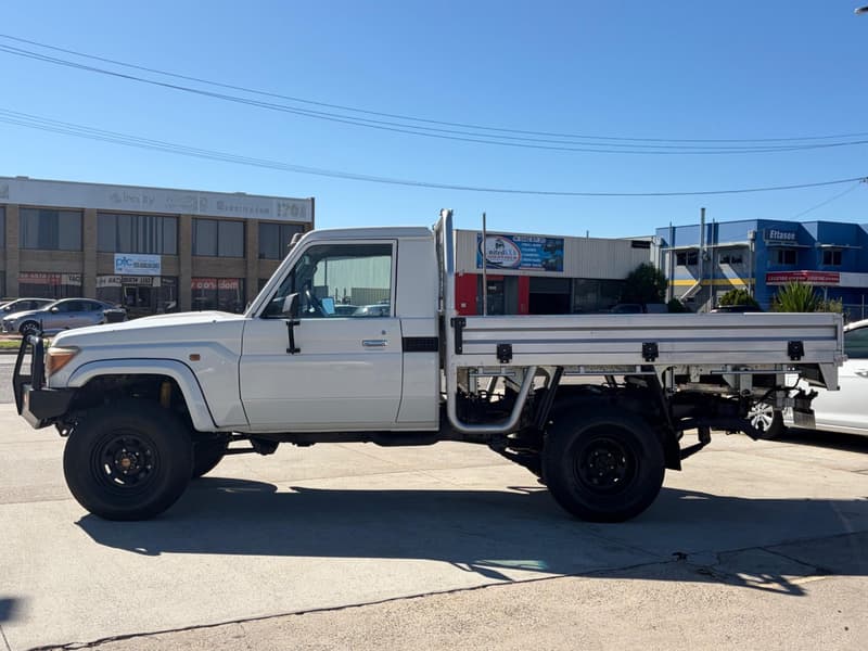 2011 Toyota Landcruiser Workmate VDJ79R 4X4 photo 5