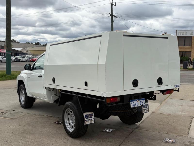 2019 Mitsubishi Triton GLX MR 4X4 photo 5