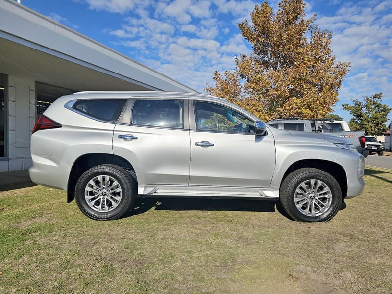 2021 Mitsubishi Pajero Sport GLX QF Auto 4x4 MY22 photo 5