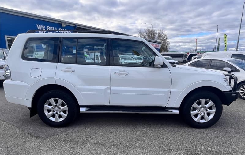 2019 Mitsubishi Pajero GLX NX — primary photo