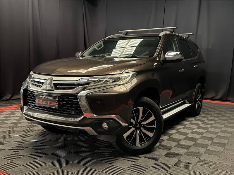 2017 Mitsubishi Pajero Sport EXCEED (4x4) 7 SEAT MY17 photo 4
