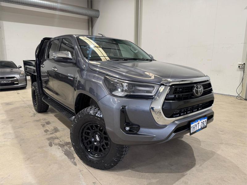 2021 Toyota Hilux SR5 GUN126R 4X4 photo 3
