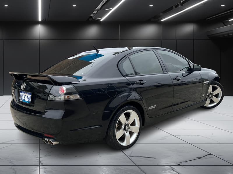 2010 Holden Commodore SS V VE photo 3