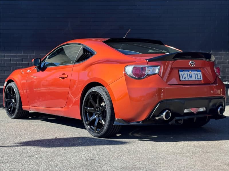 2013 Toyota 86 GT ZN6 photo 2