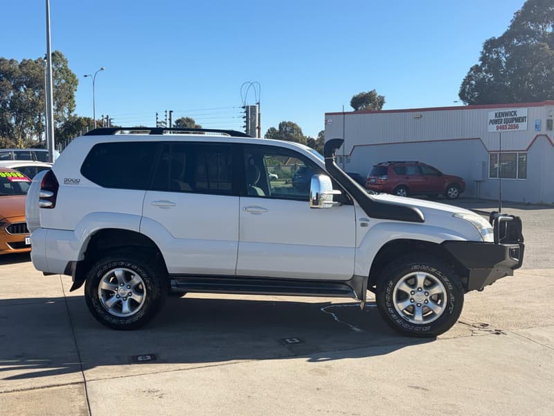 2009 Toyota Landcruiser Prado KDJ120R GXL Wagon 8st 5dr Auto 5sp, 4x4 3.0DT photo 4