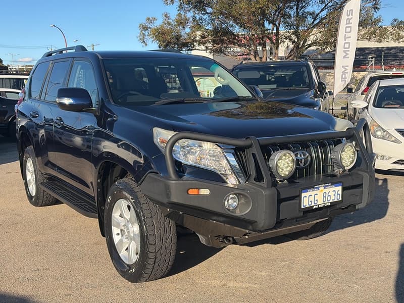 2014 Toyota Landcruiser GXL VDJ200R photo 2