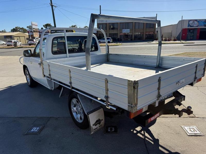 2010 Mazda BT-50 DX UN Rear Wheel Drive photo 5