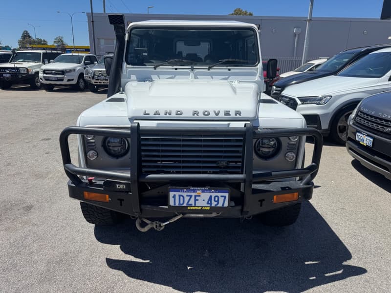 2012 Land ROVER DEFENDER 110 (4x4) photo 4