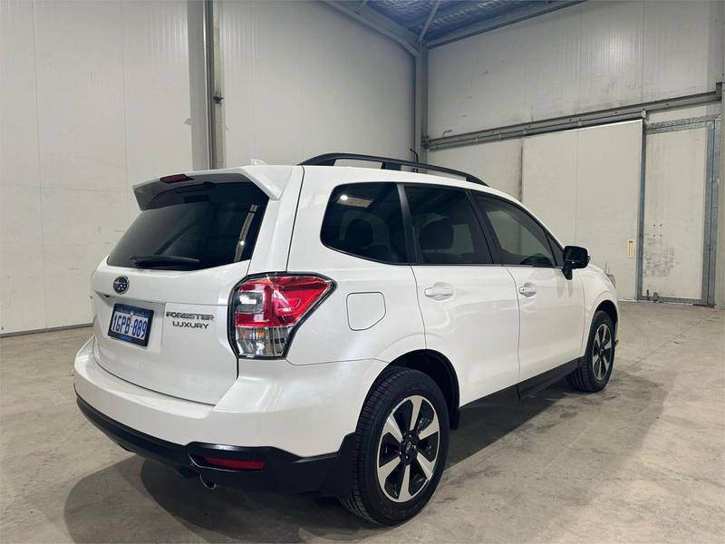2018 Subaru Forester 2.5i-L S4 photo 5