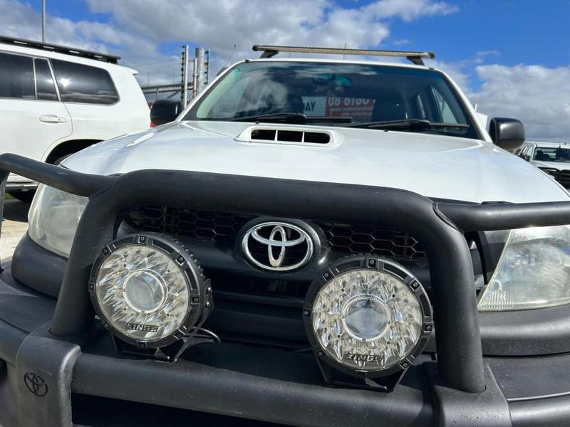 2010 Toyota Hilux SR KUN16R Rear Wheel Drive photo 3