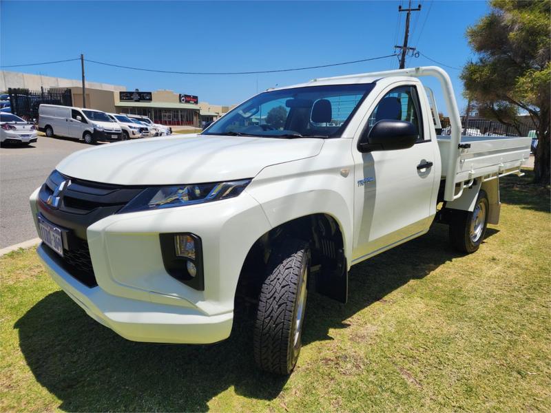 2022 Mitsubishi Triton GLX MR Rear Wheel Drive photo 4