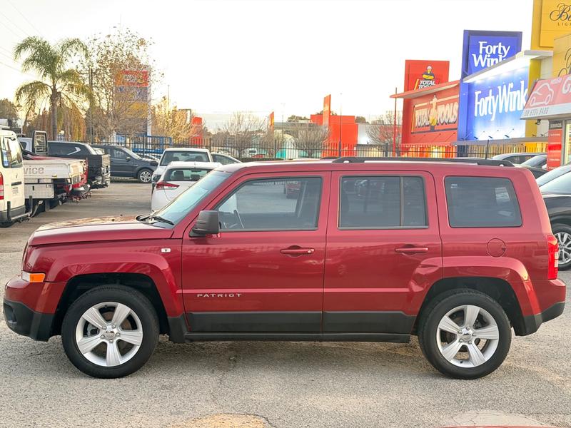 2014 Jeep PATRIOT SPORT (4x2) photo 4